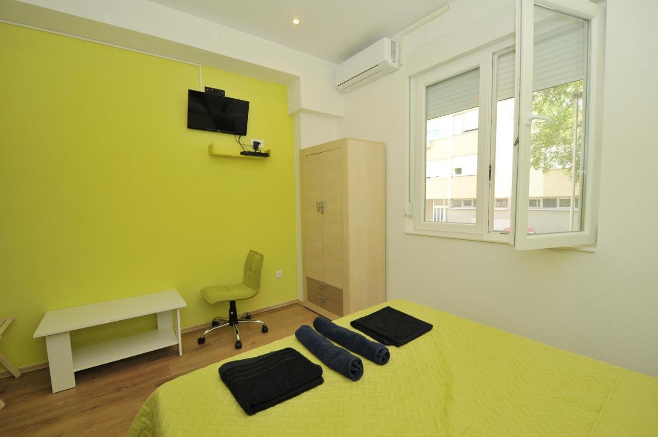 Oasis Hostel Сплит Экстерьер фото