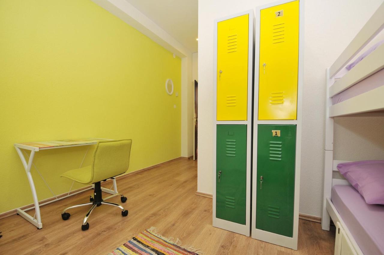 Oasis Hostel Сплит Экстерьер фото