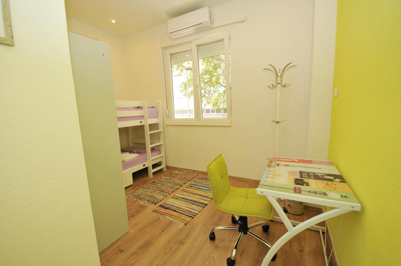 Oasis Hostel Сплит Экстерьер фото